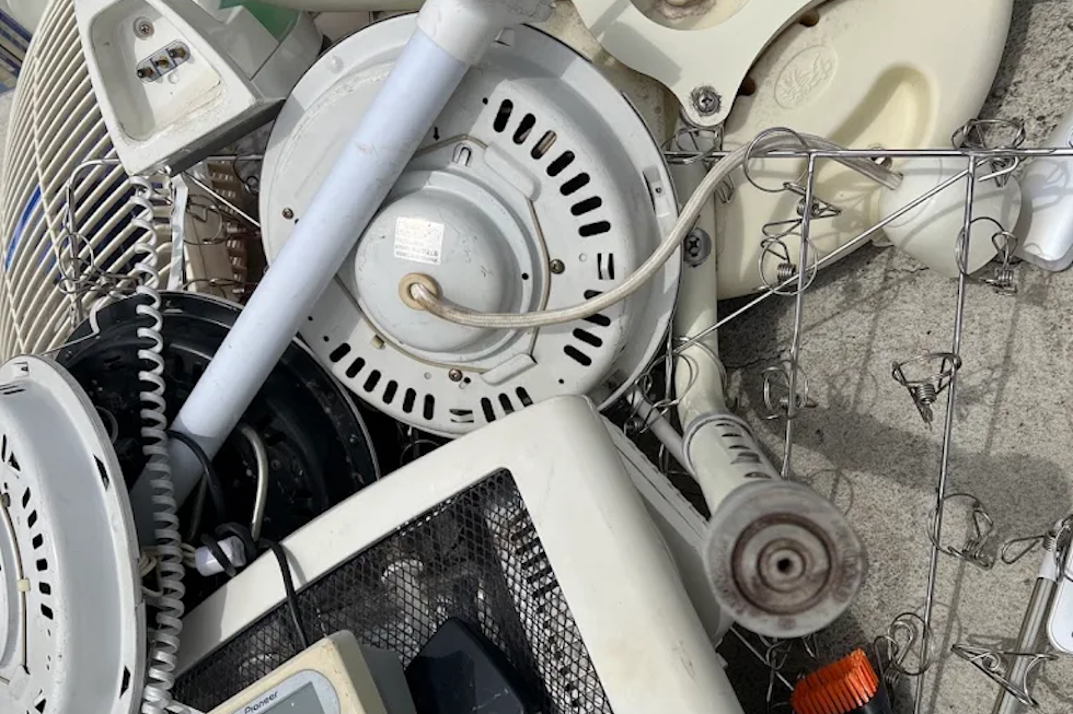 金属製品を中心に、さまざまな不用品に対応